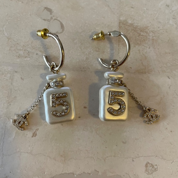 Chanel Earrings - Picture 3 of 3